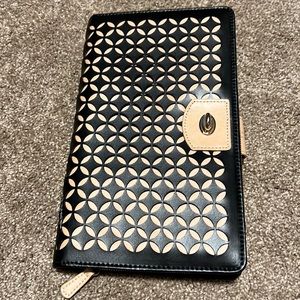 WOLF BLACK CHLOE JEWELRY PORTFOLIO